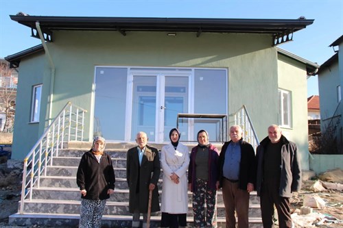 Kaymakamımız Sayın Hatice Gamze KURAN İlçemiz Çalçakırlar Mahallesinde Bulunan Cemevinde İncelemelerde Bulundu