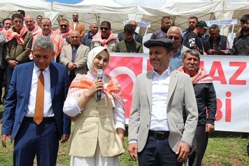 Kaymakamımız Sayın Hatice Gamze KURAN Akkent Mahallemizde Düzenlenen Asırlık Gelenek “Mırtlak” Etkinliğine Katıldı
