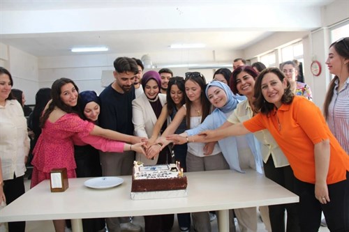 Kaymakamımız Sayın Hatice Gamze KURAN, Pamukkale Üniversitesi Çal Meslek Yüksekokulu Mezuniyet Programına Katıldı